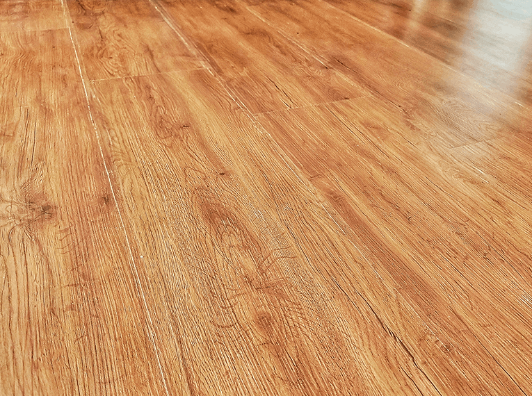 Solid vs. Engineered Hardwood: What’s Best for Muskoka Cottages?